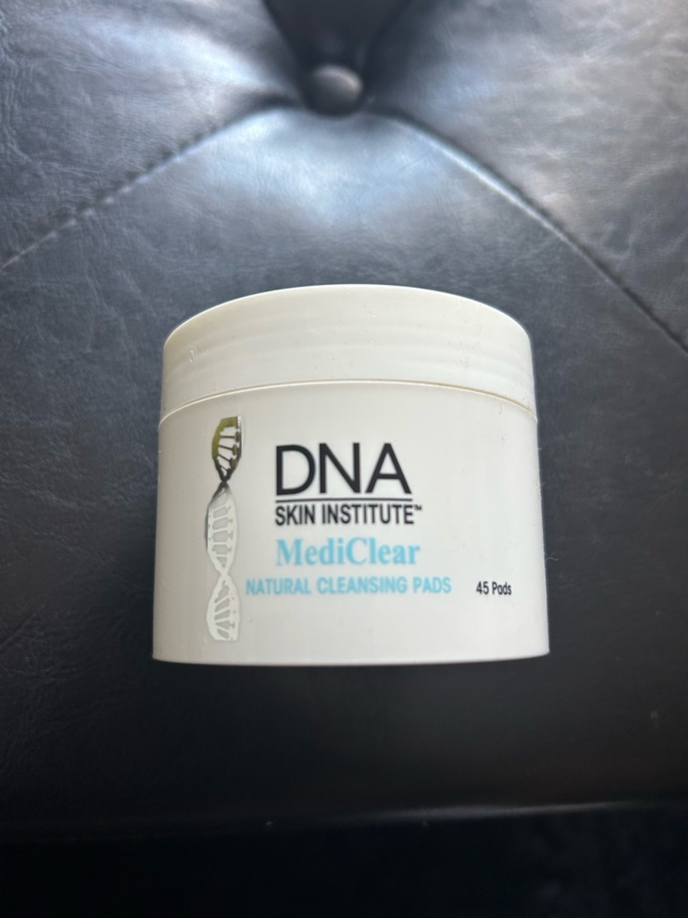 DNA Skin Institute MediClear Cleansing Pads — White